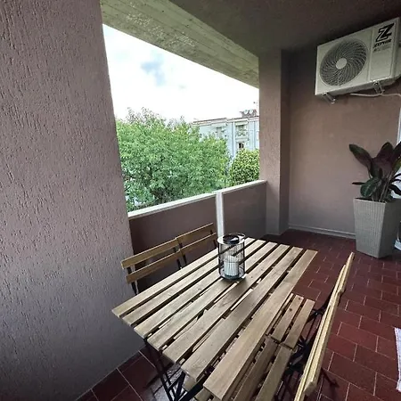 Desenzanino Twelve Appartement *